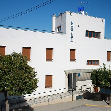 Hotel Albanta La Lantejuela Екстериор снимка