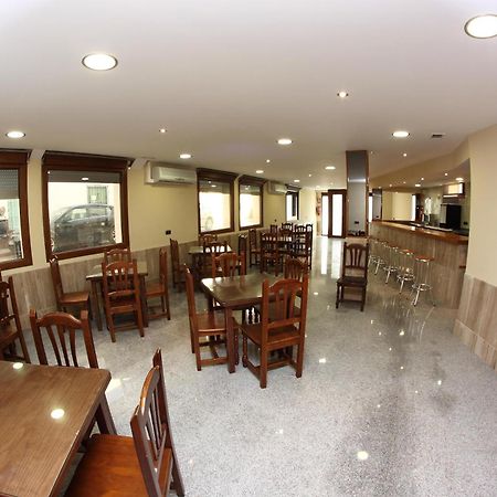 Hotel Albanta La Lantejuela Екстериор снимка