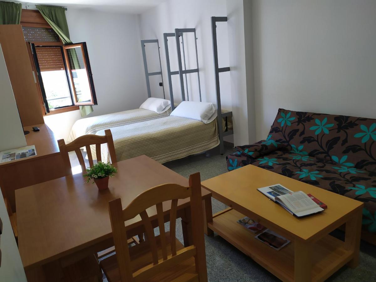 Hotel Albanta La Lantejuela Екстериор снимка