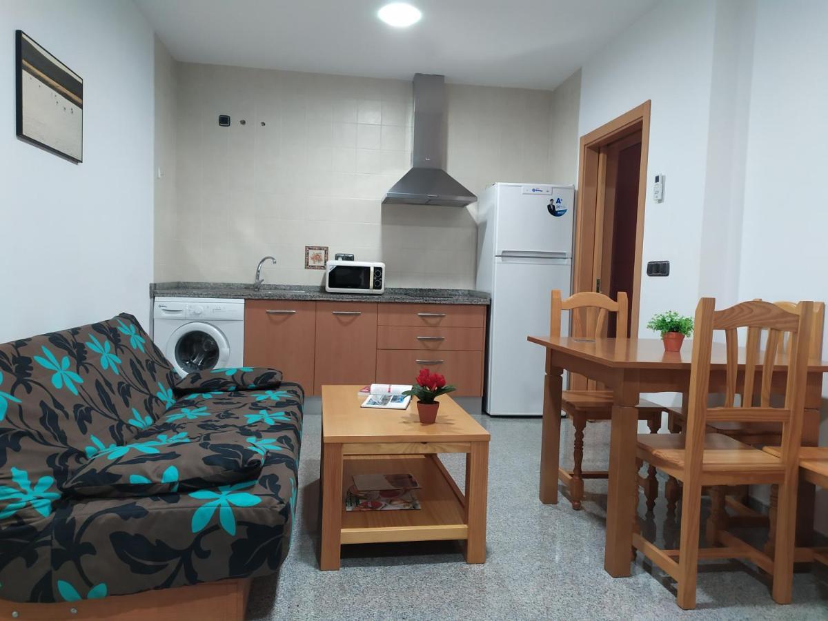 Hotel Albanta La Lantejuela Екстериор снимка