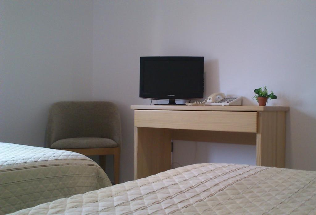 Hotel Albanta La Lantejuela Стая снимка