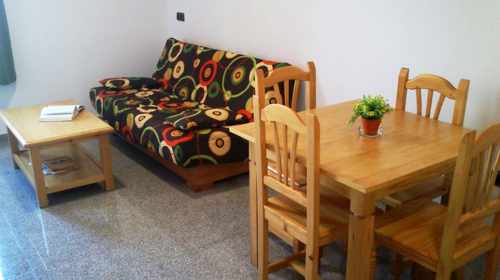 Hotel Albanta La Lantejuela Екстериор снимка