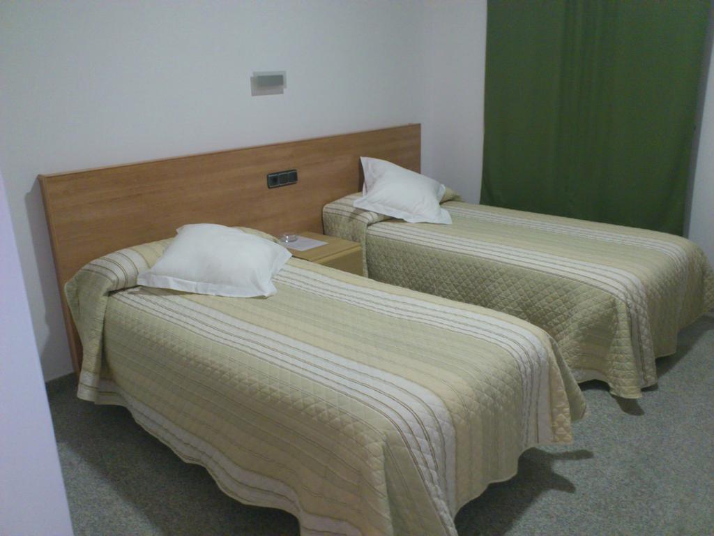 Hotel Albanta La Lantejuela Екстериор снимка